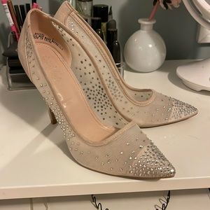 Sparkle cream shoes